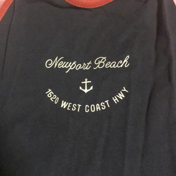 Sexy Tank Top With Open Back & Tie Around Neck - Picture 4 of 8